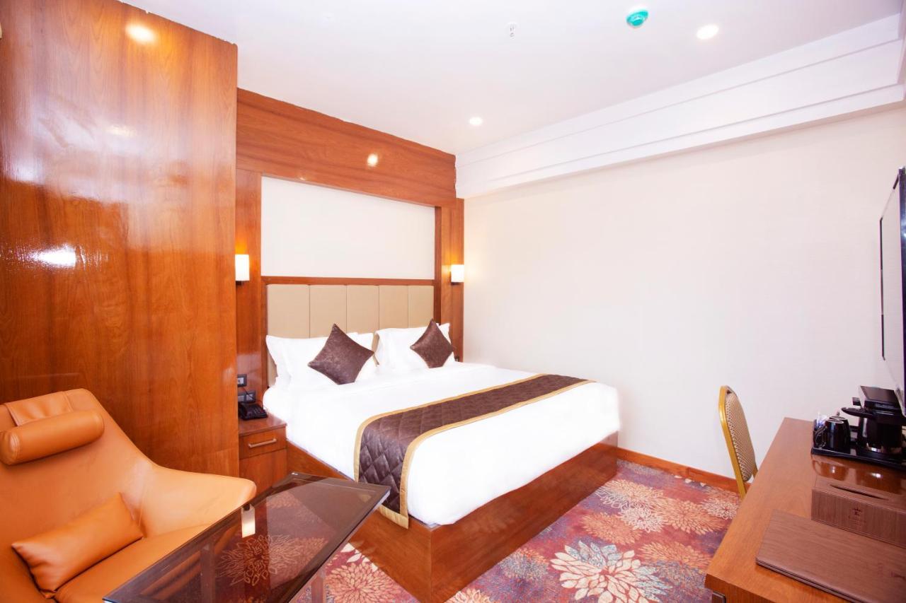 Kingston Hotel Bangalore Eksteriør billede