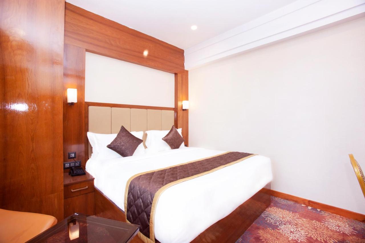 Kingston Hotel Bangalore Eksteriør billede