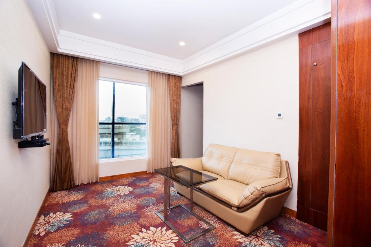 Kingston Hotel Bangalore Eksteriør billede