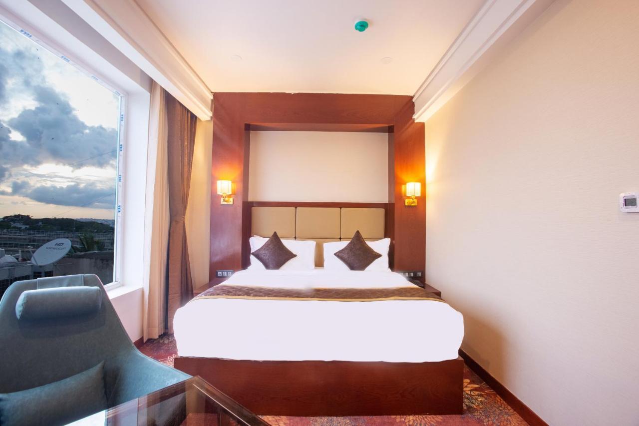 Kingston Hotel Bangalore Eksteriør billede