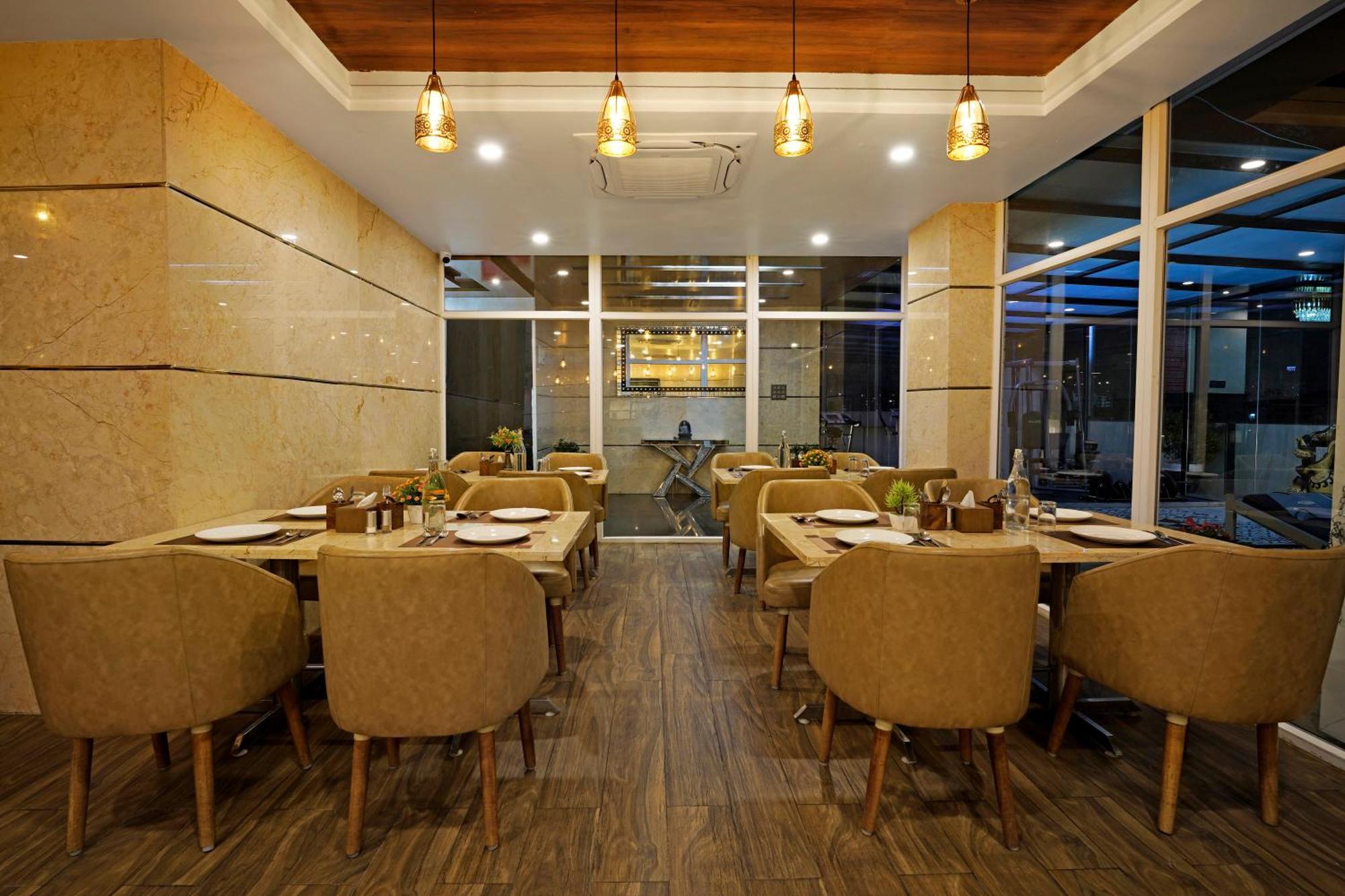 Kingston Hotel Bangalore Eksteriør billede